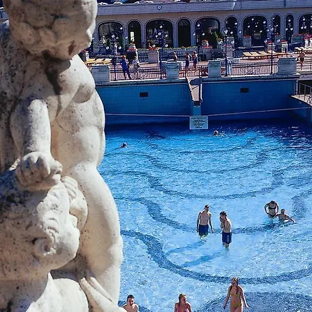 Danubius Gellért Szálloda 4*