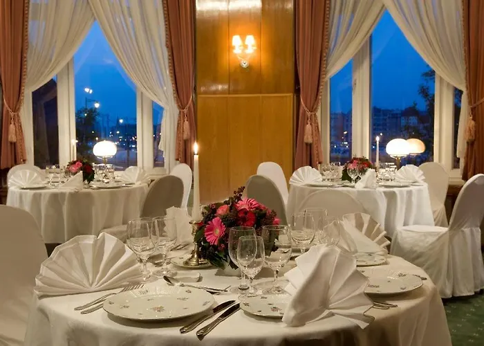 Отель Danubius Gellert 4*